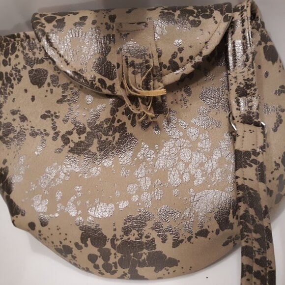 New Southwestern Western Faux Leather Cow print Purse Saddle Flap bag brown - Picture 12 of 12